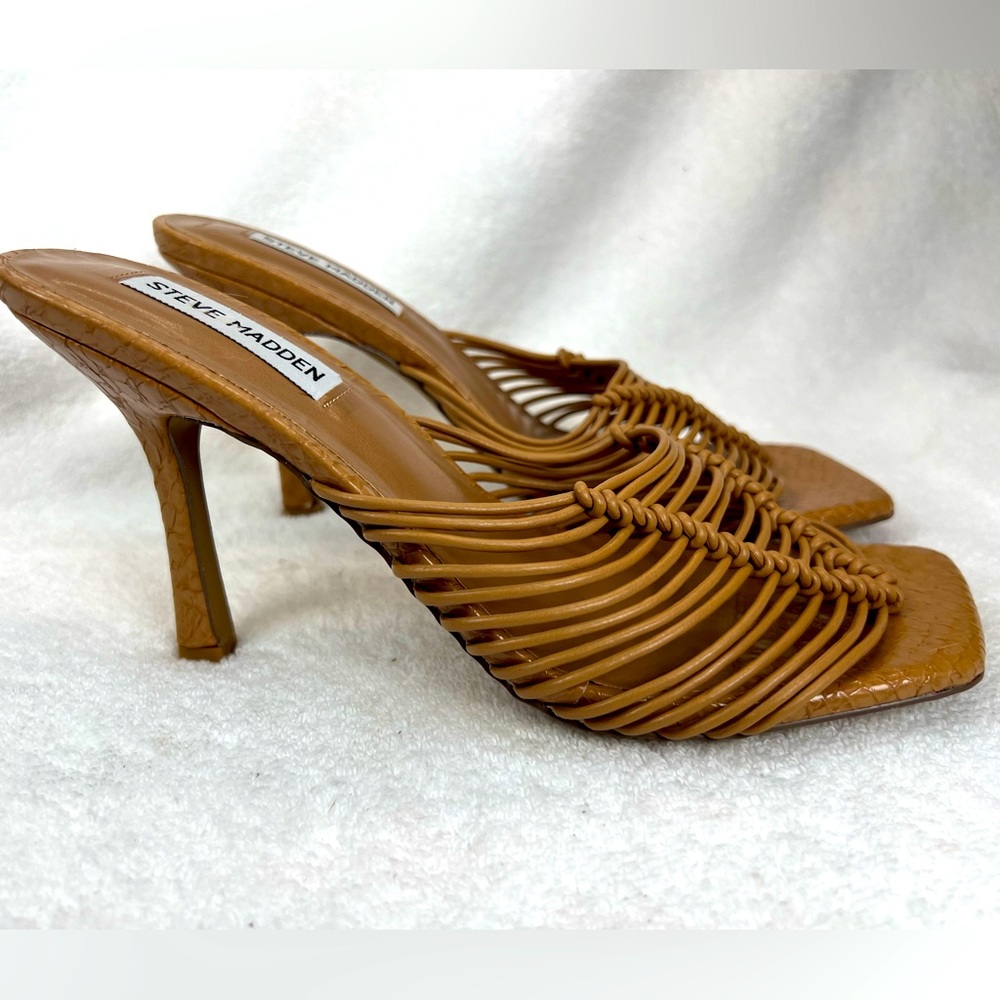 Steve Madden tan faux animal skin heels - Picture 2 of 4